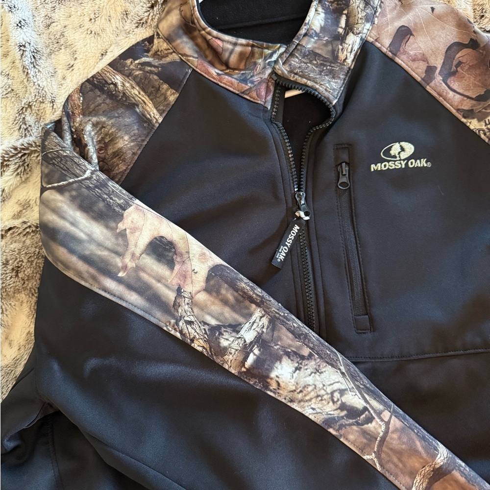 Mossy Oak Men's Black and Brown Camo Performance Jacket